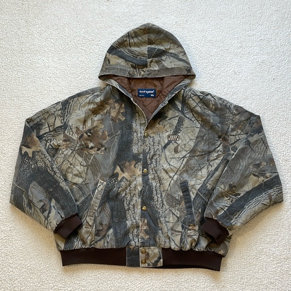 Vintage Other - Vintage Swingster 90s Faded Real Tree Camo Button Up Jacket